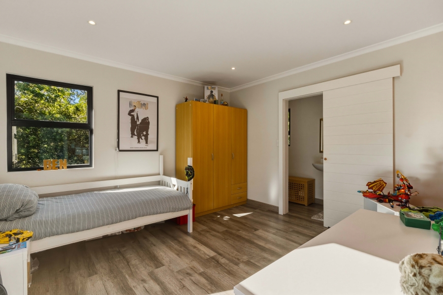 9 Bedroom Property for Sale in Golden Acre Western Cape